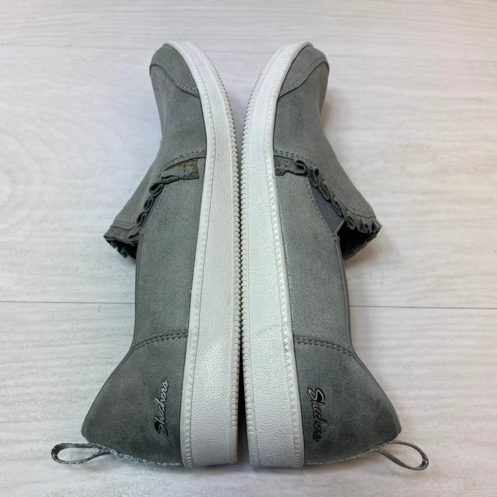 Skechers Womens 9 Slip On Shoes Ruffle Grey Textile Air Cooled Memory Foam 23980